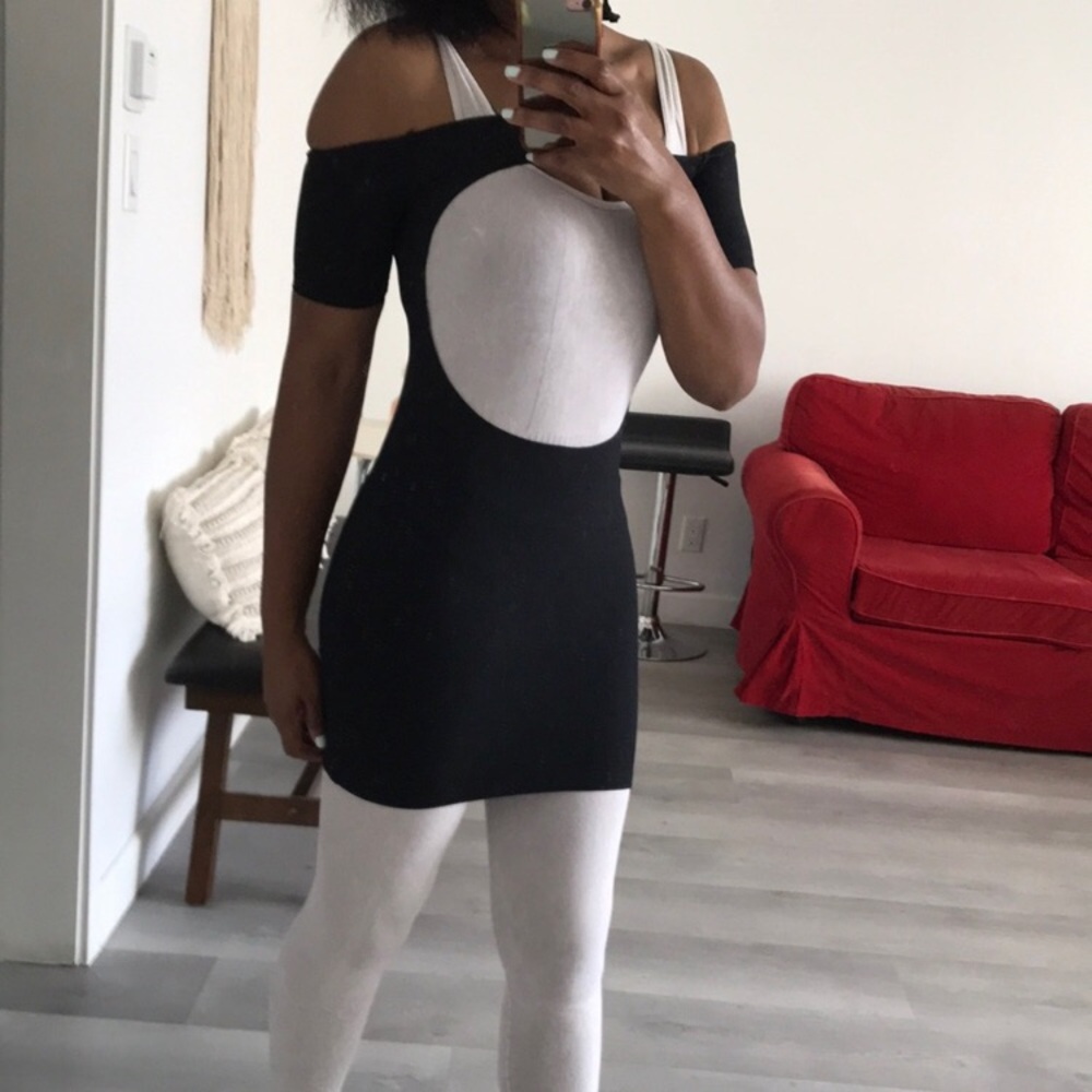 EDIKTED BLACK DRESS SHORT SLEEVE KEYHOLE FRONT BODYCON WOMENS XS